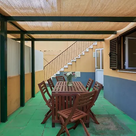 Appartamento Spacious And Renovated With Amazing Patio, By Timecooler Lisbona