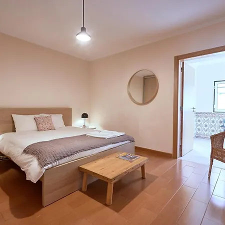 Spacious And Renovated With Amazing Patio, By Timecooler * Lizbona