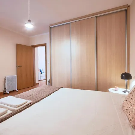 Spacious And Renovated With Amazing Patio, By Timecooler Daire Lisboa