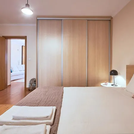 Lägenhet Spacious And Renovated With Amazing Patio, By Timecooler