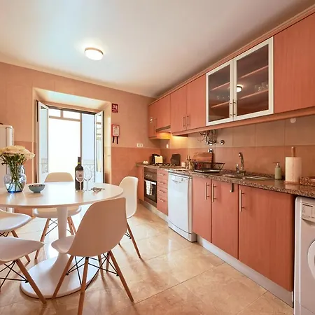 Spacious And Renovated With Amazing Patio, By Timecooler Apartment Lisbon