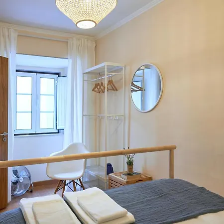 Spacious And Renovated With Amazing Patio, By Timecooler * Lisbon